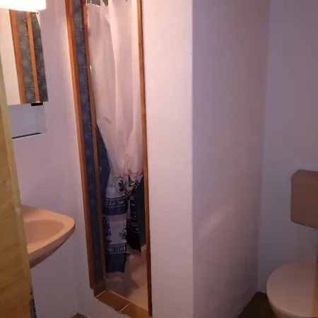 Schoenegg Мини-отель Ринггенберг