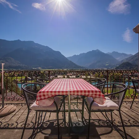 Schoenegg Мини-отель 2*